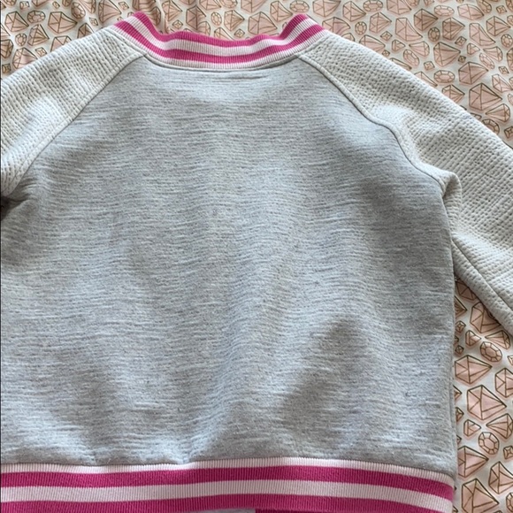 A cute jacket - Picture 6 of 6